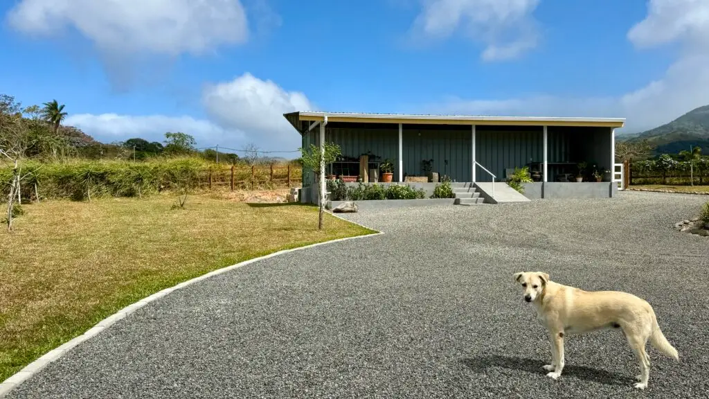 Werkstatt und Bodega am Haus in Costa Rica